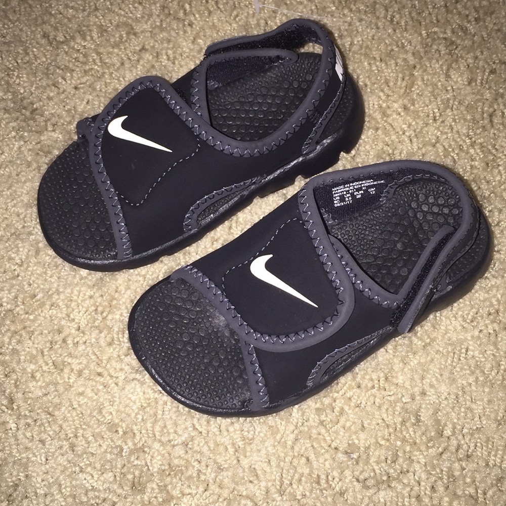 Boy’s Toddler Nike Sandals